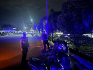 Polres Tojo Una Una Gelar Patroli Blue Light untuk Menjaga Kamtibmas