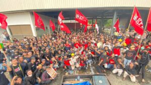 Ribuan Buruh SPIM-KPBI Gelar Demonstrasi di Depan Kantor PT IMIP, Tuntut Keadilan dan Keselamatan Kerja