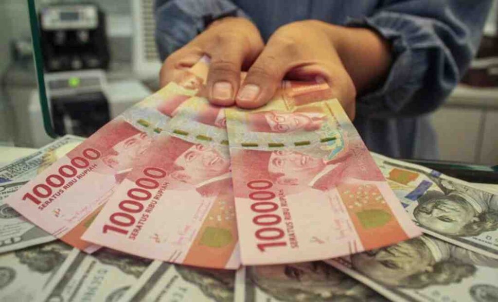 Rupiah Melemah Terkena Efek Suku Bunga The Fed dan Data Ekonomi AS
